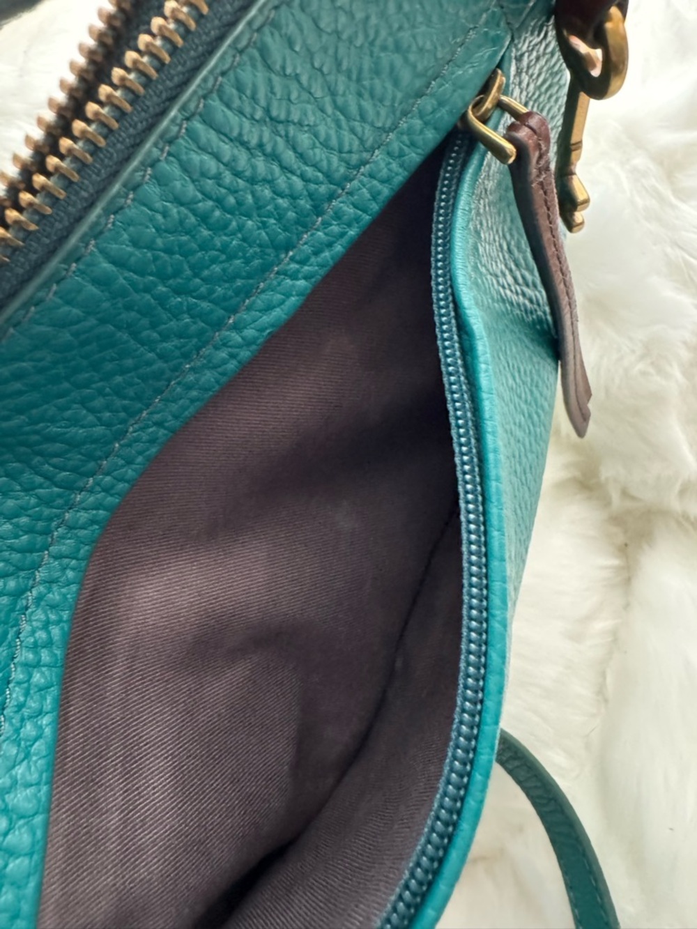 Fossil Sydney Teal Pebbled Leather Crossbody - Picture 6 of 8